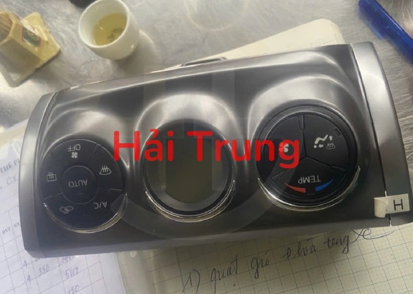 Bảng điều khiển điều hoà Toyota Yaris