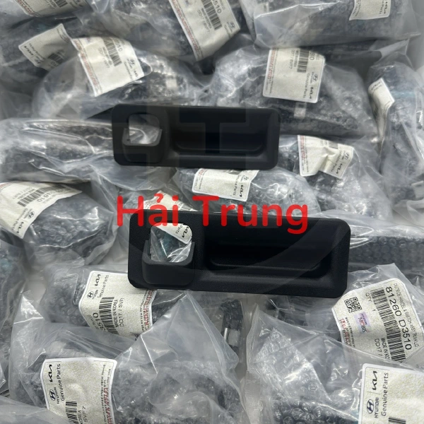 Công tắc mở cốp hậu Hyundai Tucson 2018 2019 2020 2021 81260D3510