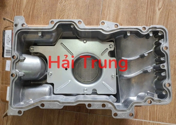 Đáy các te nhớt Ford Escape 3.0 2003 8L8E6675AA