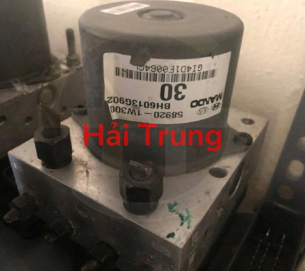 589201W300 Tháo xe Cụm ABS Kia Rio 2012 2013 2014 2015