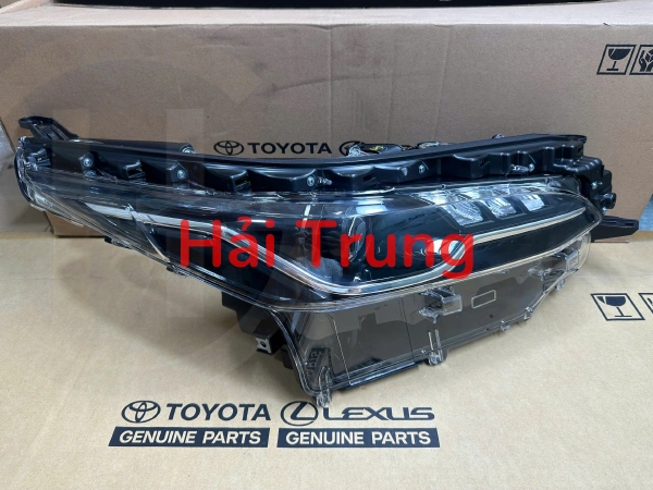 Đèn pha Toyota Fortuner 2020-2022 811100KM20 811500KM20