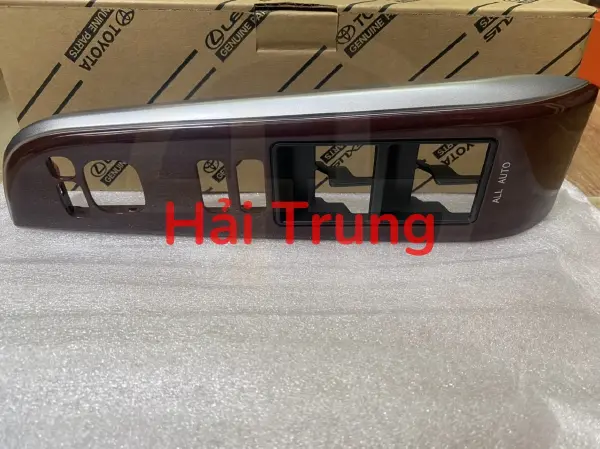 Nhựa ốp công tắc nâng kính chính hãng Toyota