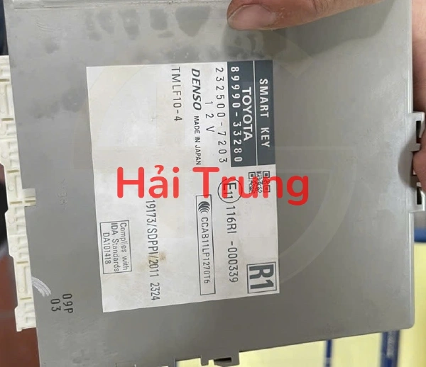 Hộp điều khiển chìa Khóa Toyota Camry 8999033280