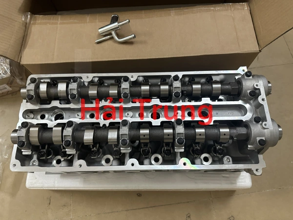 Mặt máy đầy đủ Ford Everest 2010 2 cam