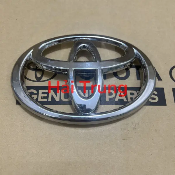 Logo ca lăng Toyota Land Cruiser Prado