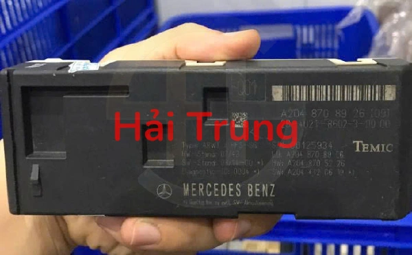 A2048708926 HỘP ĐIỀU KHIỂN CỐP XE MERCEDES BENZ C CLASS THÁO XE