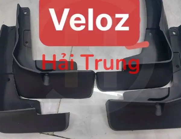 Chắn bùn bánh Toyota Veloz 2022