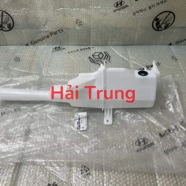 Bình nước lau kính Hyundai Santafe tại Hải Trung