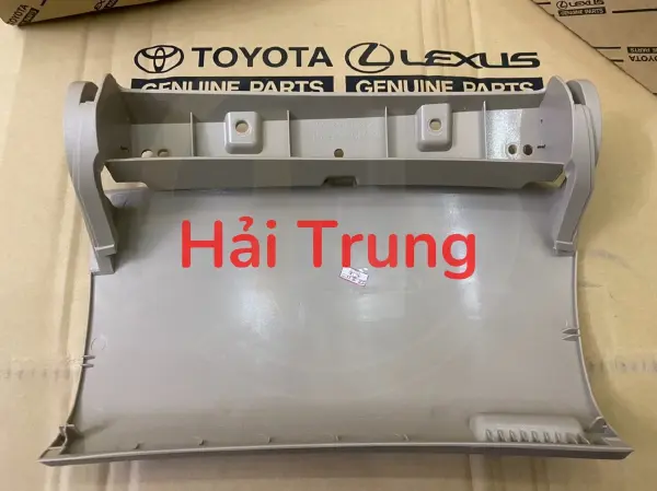 Nắp cốp phụ trên phụ Toyota Innova 2009