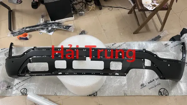 là phụ tùng rất quan trọng của xe cần thay thế. Cản sau dưới Hyundai Santafe được sử dụng cho xe Hyundai Santafe 2013, Hyundai Santafe 2014, Hyundai Santafe 2015, Hyundai Santafe 2016, Hyundai Santafe 2017, Hyundai Santafe 2018 Cản sau dưới Hyundai Santafe 2013 Cản sau dưới Hyundai Santafe 2014 Cản sau dưới Hyundai Santafe 2015 Cản sau dưới Hyundai Santafe 2016 Cản sau dưới Hyundai Santafe 2017 Cản sau dưới Hyundai Santafe 2018 Trong qua trình sử dụng do nhiều nguyên nhân khiến Cản sau dưới Hyundai Santafe bị hư hỏng do vậy cần thay thế Cản sau dưới Hyundai Santafe để đảm bảo thẩm mỹ và an toàn trong quá trình vận hành của xe.