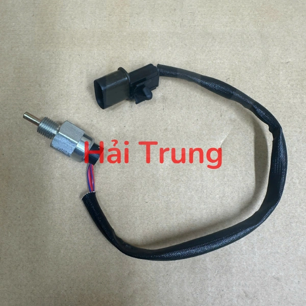 Công tắc báo lùi Mitsubishi Jolie, Zinger MD738316