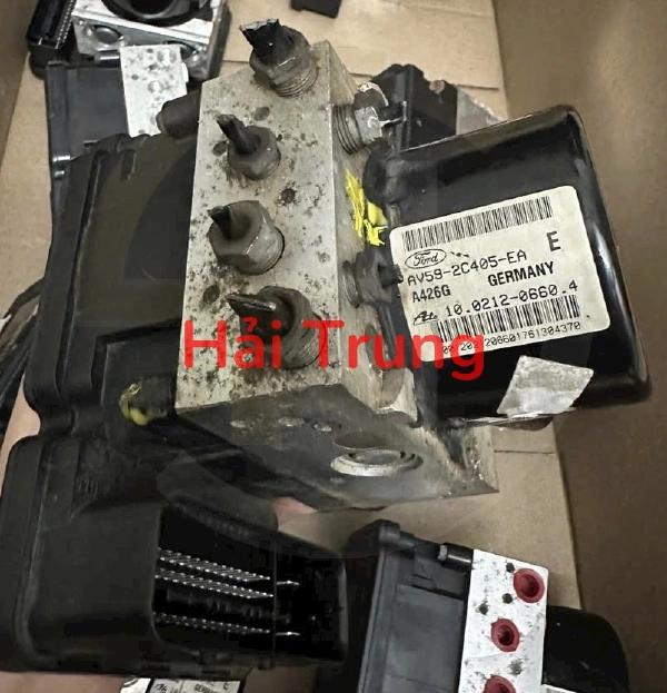 AV592C4055EA Cụm ABS Ford Fiesta 1.4