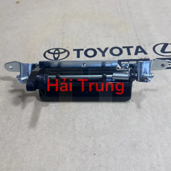 Tay mở cốp sau Toyota Hiace chính hãng