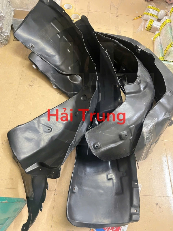 Lòng vè nhựa Ford Territory