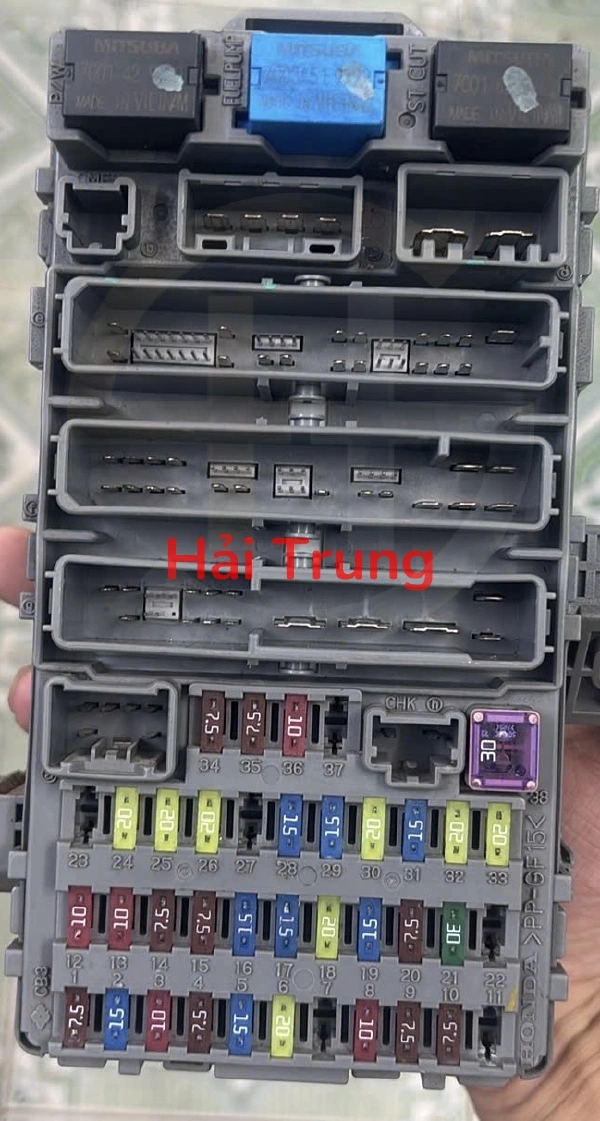 Hộp cầu trì trong xe Honda Civic 2.0 2006-2011 Tháo Xe