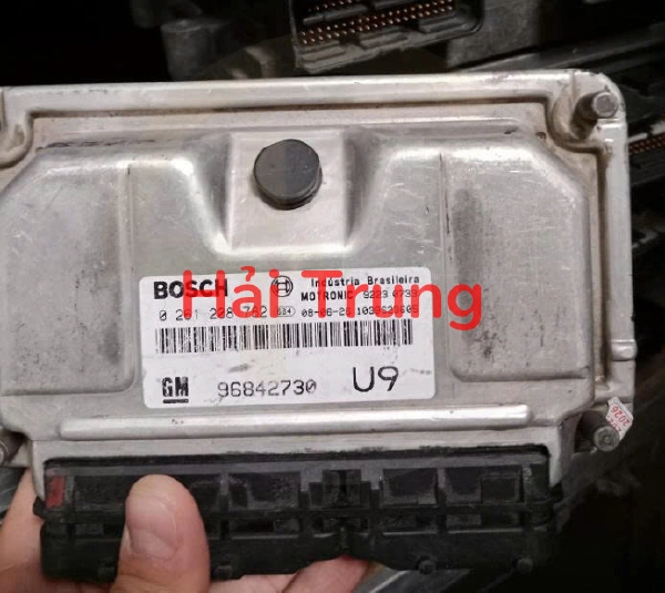 Hộp điều khiển động cơ ECU Chevrolet Captiva 96842730