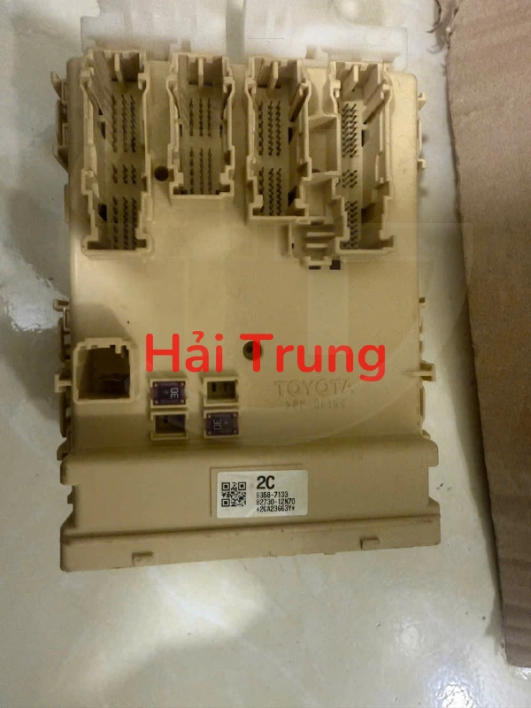 Hộp cầu chì trong xe liền hộp mdc Altis 2019 8273012N70