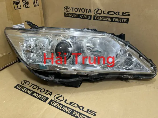 Đèn chiếu xa bên phụ Toyota Camry chính hãng