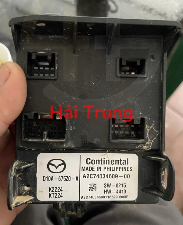 Hộp cầu trì Mazda 2 Tháo xe D10A675Z0A