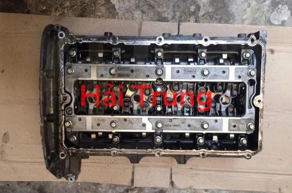 Tháo xe Mặt máy Ford Ranger 2.2