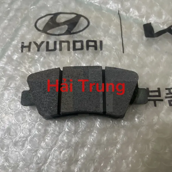 Bố thắng sau Hyundai Accent 2011