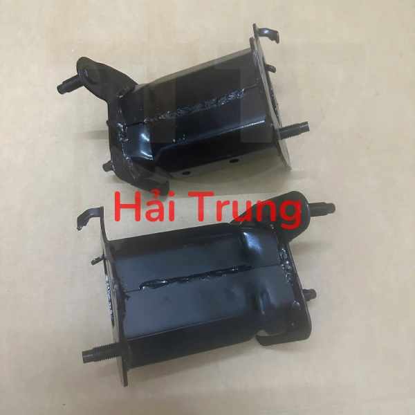 Sắt xi đầu xe Toyota Land Cruiser Prado