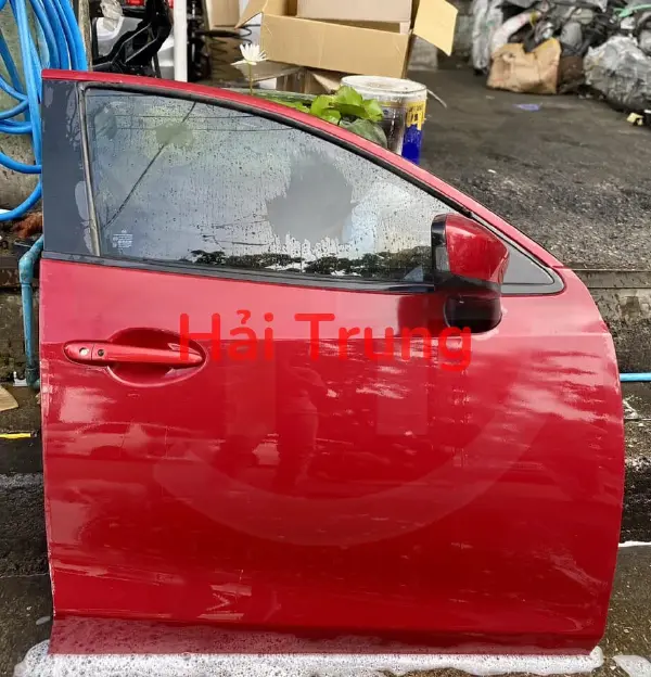 Cánh cửa Mazda 2