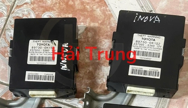 897300K152 Tháo xe hộp lock khóa cửa Toyota Innova, Fortuner, Hilux