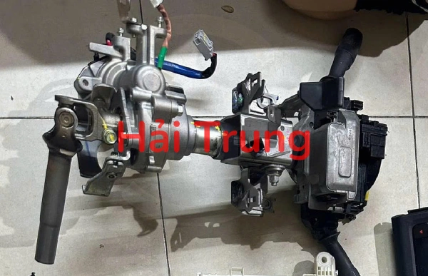 Tháo xe Cọc lái điện Toyota Avanza 2022