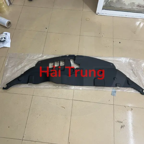 Nhựa che két nước Toyota Camry chính hãng tại Hải Trung