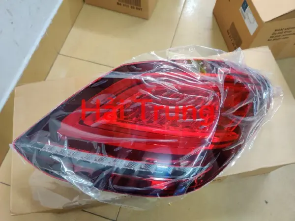 Đèn hậu Mercedes C-Class 2019 Tháo xe Zin đẹp 