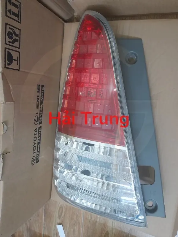 Đèn hậu Toyota Innova 2009-2011 chính hãng